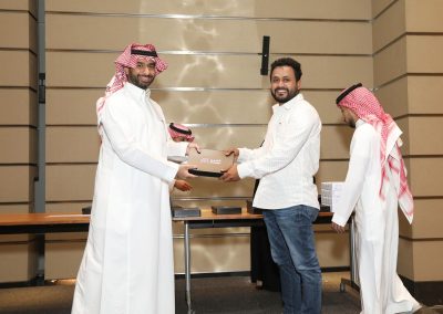 عمر الجريفاني محلل اقتصادي
