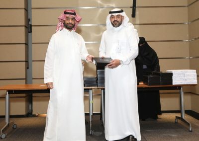 عمر الجريفاني محلل اقتصادي